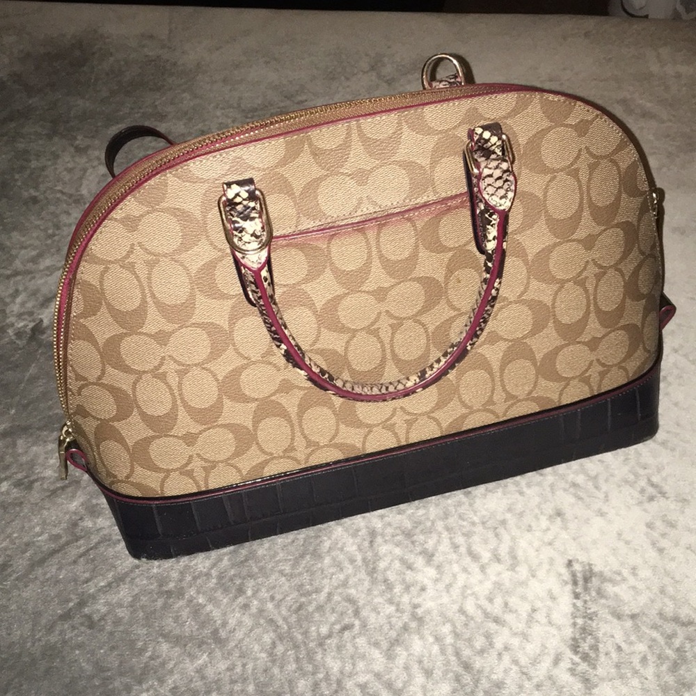 Coach satchel/crossbody bag